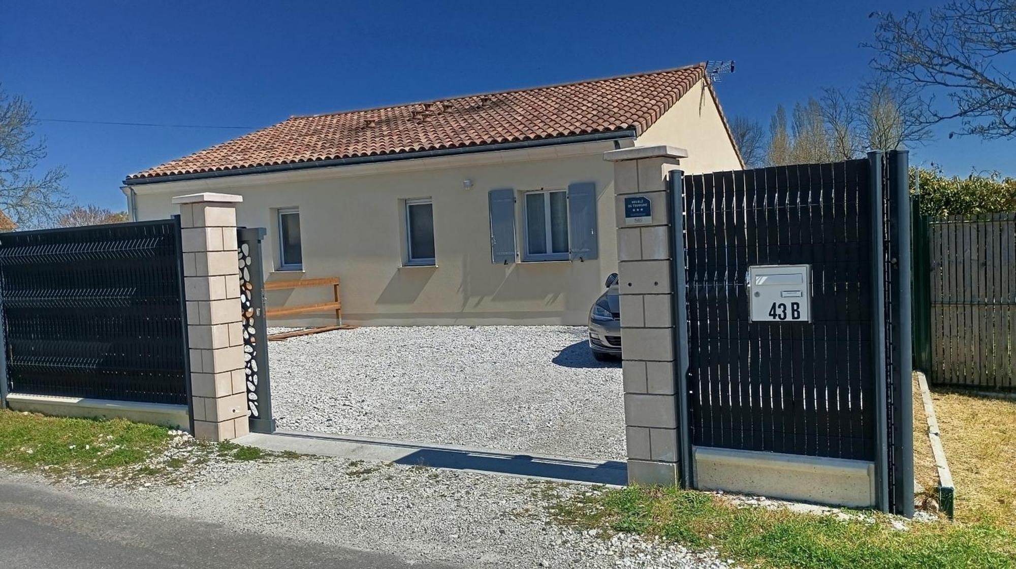 Meuble De Tourisme Classe 3 Etoiles Le Ptit Coin De Soleil - Saint Ciers D'Abzac Zewnętrze zdjęcie